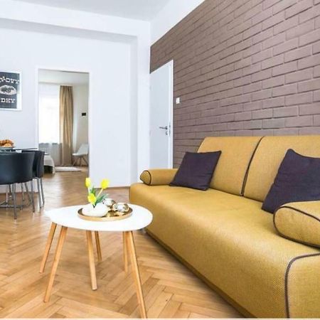 As Prague Apartments. National Theatre Apt. Old Town מראה חיצוני תמונה