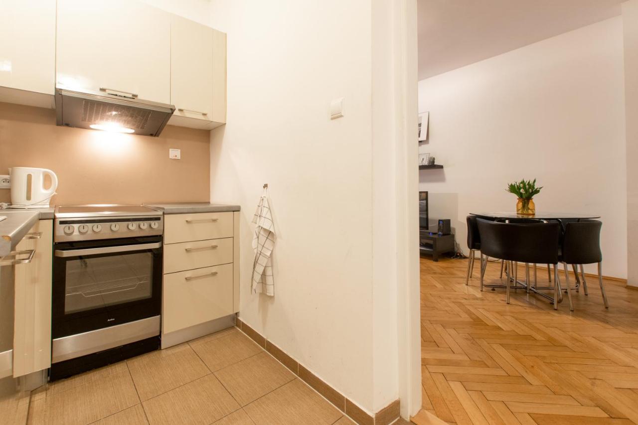 As Prague Apartments. National Theatre Apt. Old Town מראה חיצוני תמונה
